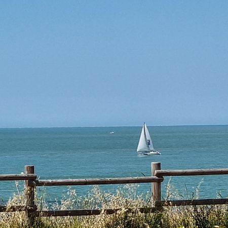 Les Rochers De Vallieres, Appartement De 35 M2 Avec 1 Chambre, Terrasses, Jardin 140 M2, Vue Panoramique Face A L'Ocean ! Saint-Georges-de-Didonne Eksteriør billede